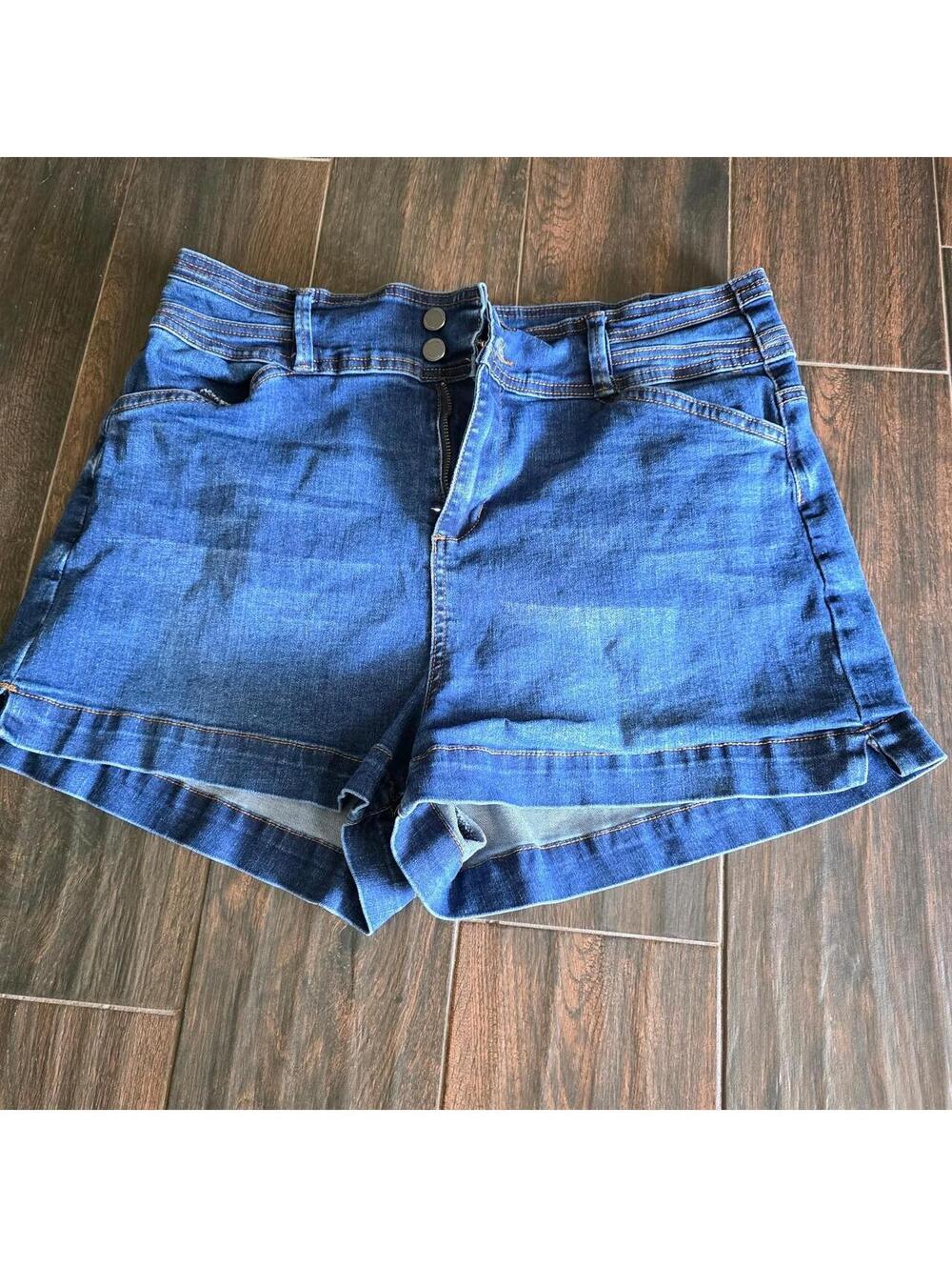 Fashion Nova Women's Blue and Navy Shorts
